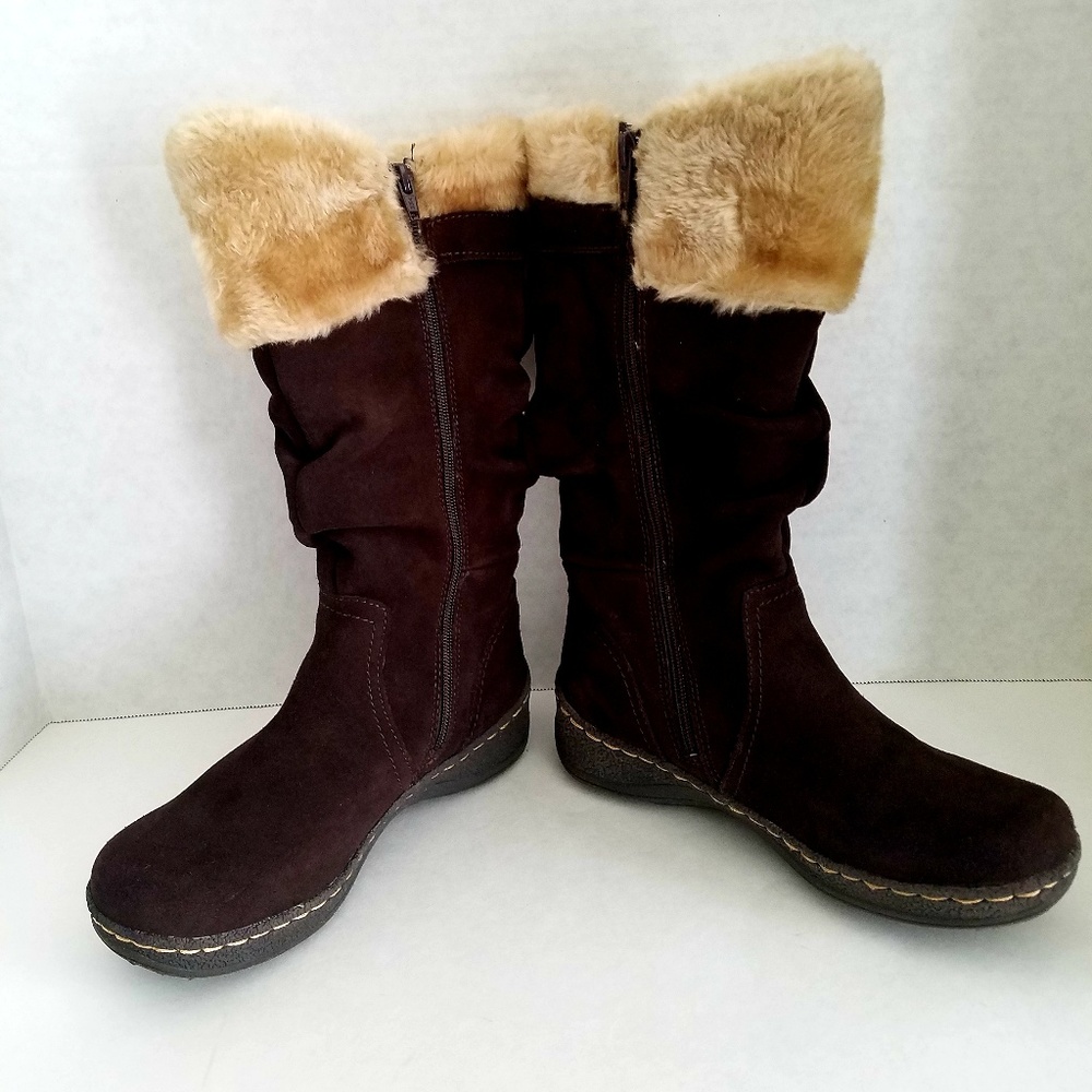 Baretraps Brown Suede Fur lined Boots -Rubber Sole
